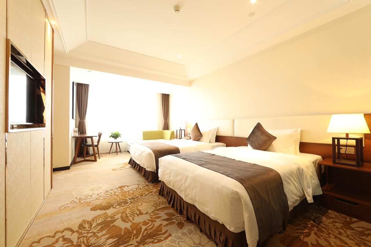 Zhi Hui Tang Feng Ze Hotel Чънду Екстериор снимка