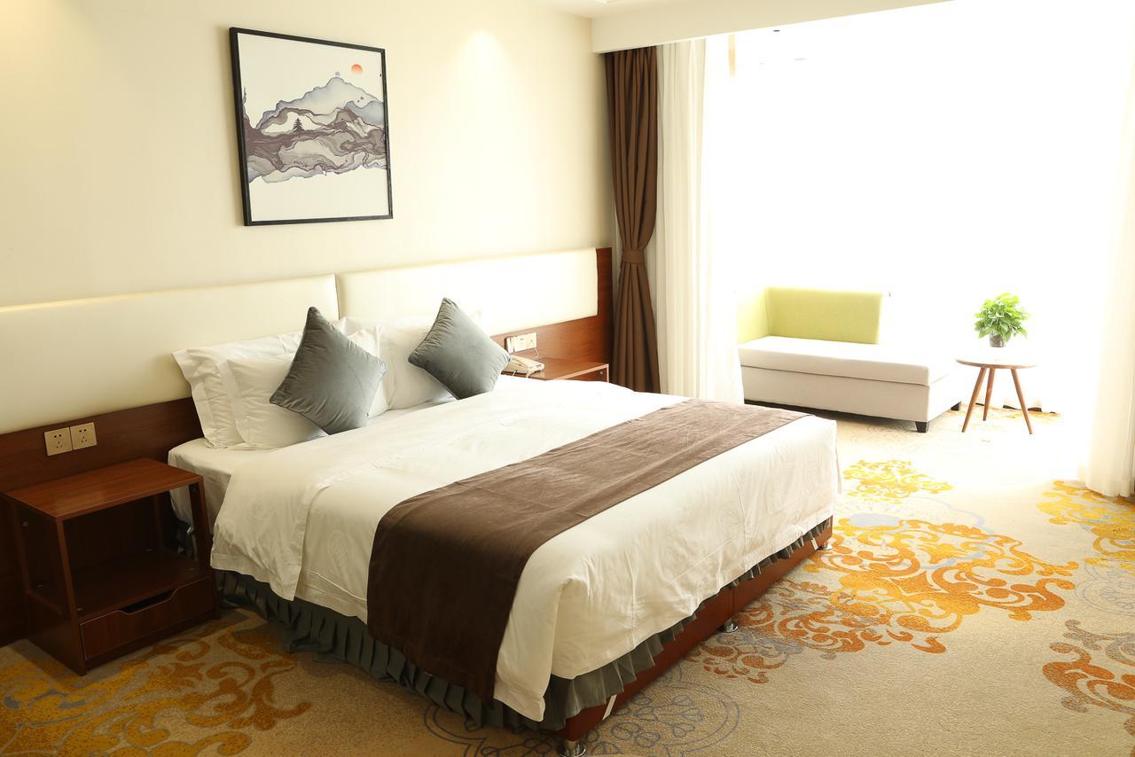 Zhi Hui Tang Feng Ze Hotel Чънду Екстериор снимка