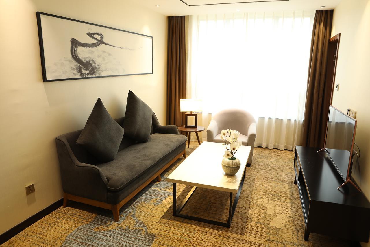 Zhi Hui Tang Feng Ze Hotel Чънду Екстериор снимка
