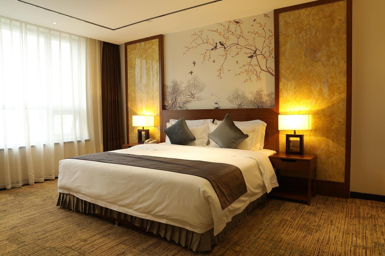 Zhi Hui Tang Feng Ze Hotel Чънду Екстериор снимка