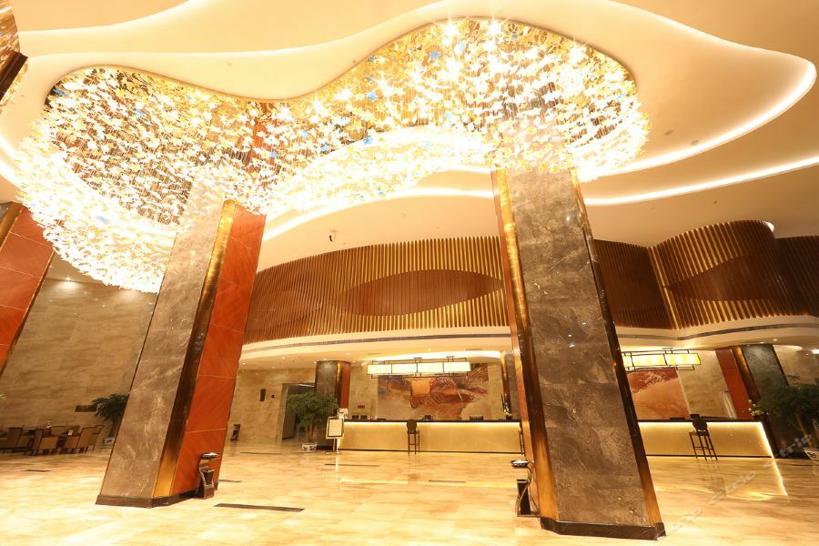 Zhi Hui Tang Feng Ze Hotel Чънду Екстериор снимка